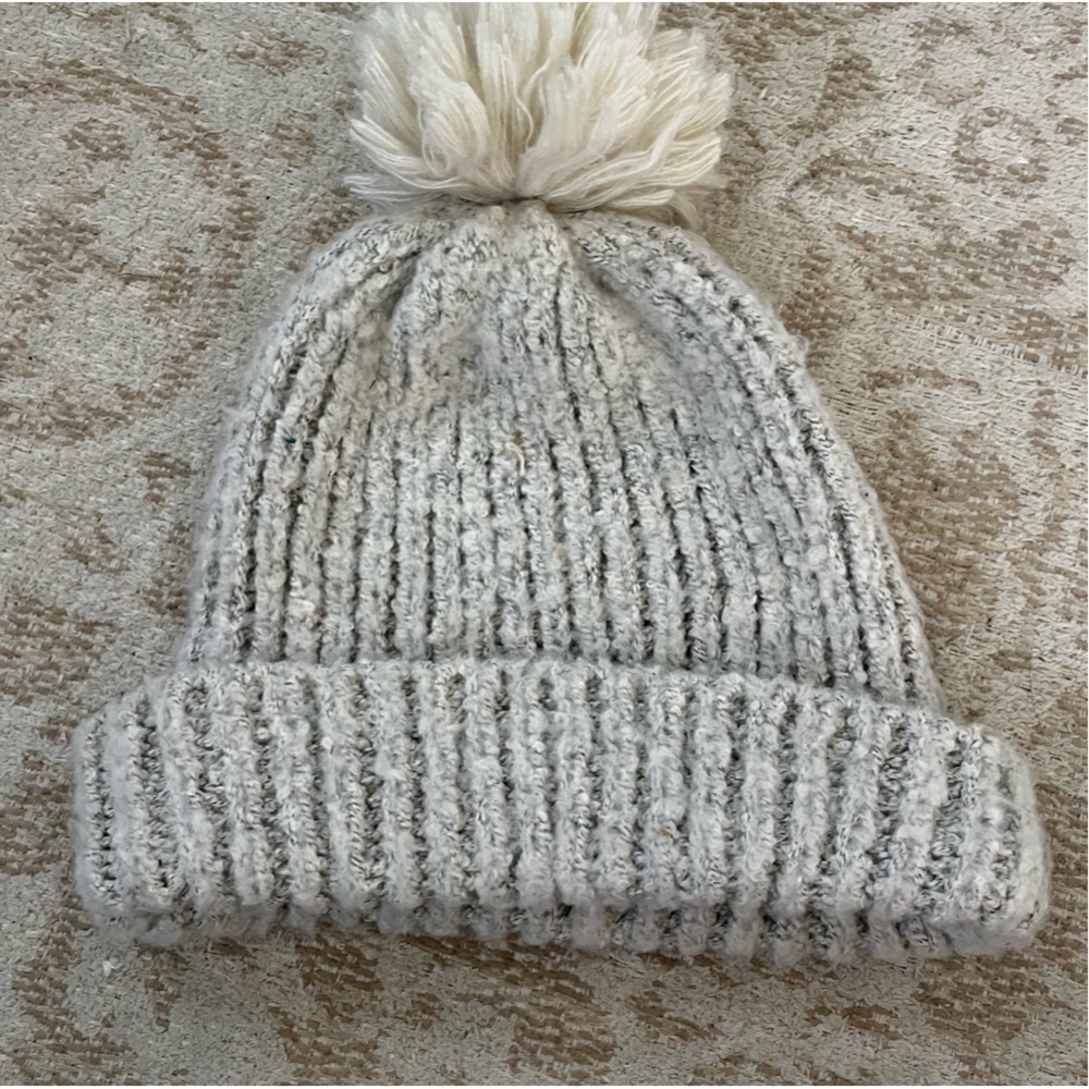 Cozy Knit Pom-Pom Beanie